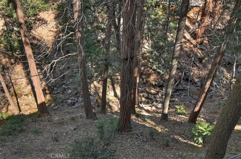 Tiny photo for 948 Arbula Dr, Crestline, CA 92325 (MLS # IG26049710)