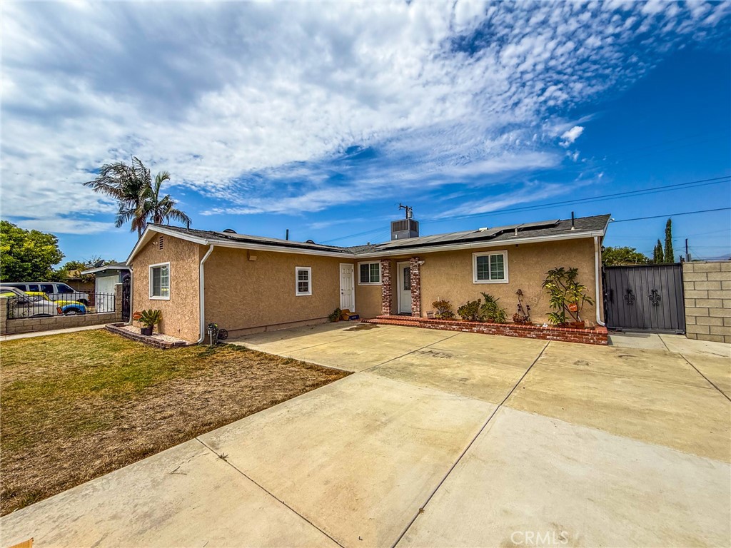 Welcome to this spacious 5-bedroom, 3-bathroom property on a large corner lot in the heart of La Puente. The main home offers 4 bedrooms and 2 bathrooms, while the newly built ADU features 1 bedroom, 1 bathroom, and a sleek, modern living area — perfect for extended family, guests, or rental income.
The main home is complemented by a bright sunroom/covered patio that’s fully enclosed and equipped with ceiling fans, creating the ideal indoor-outdoor retreat for relaxing or entertaining. The backyard remains impressively large even with the ADU and patio — offering room for a pool, another ADU, or whatever you envision.
Additional highlights include solar, ample parking, and a prime location close to schools, shopping, and commuter routes.
This property combines functionality, income potential, and comfort all in one. Don’t miss the chance to make it yours!