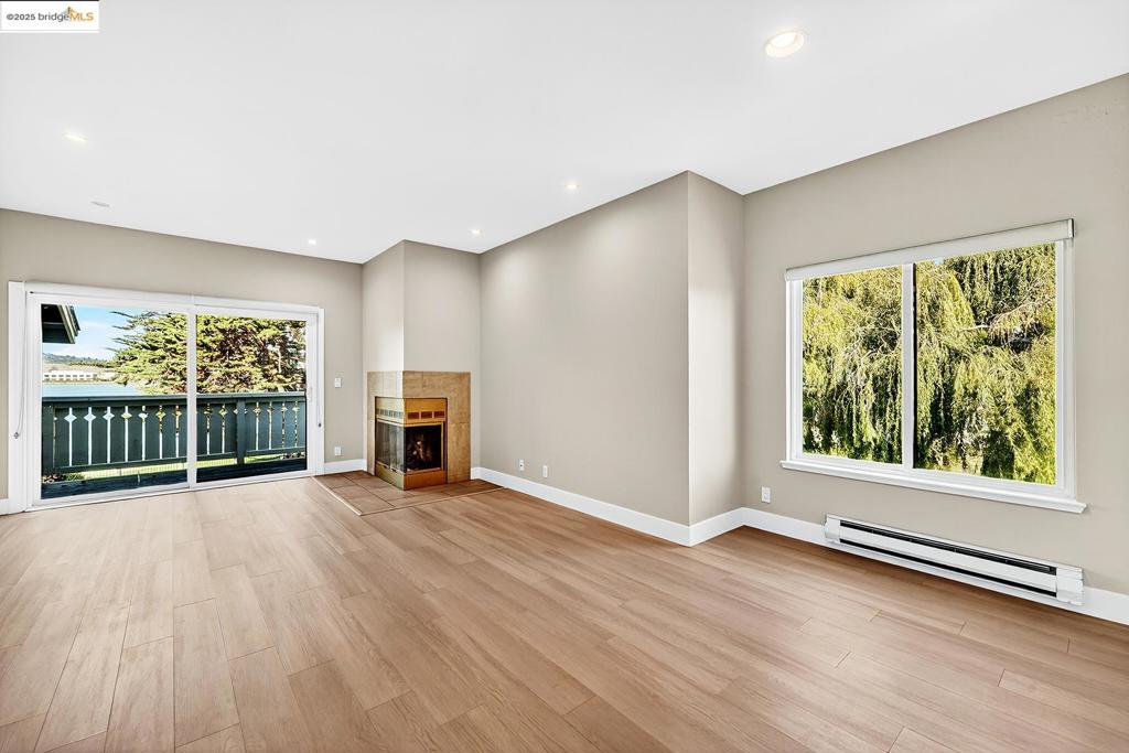 MARINA BAY - Residential