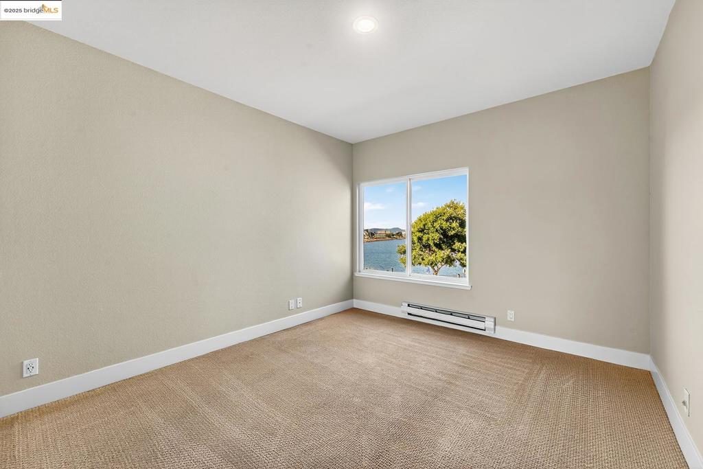 MARINA BAY - Residential