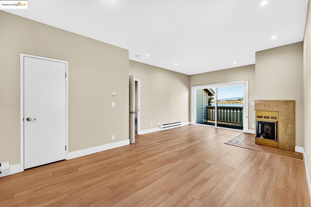 MARINA BAY - Residential