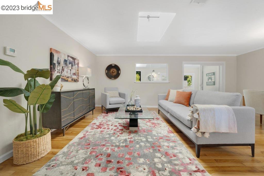 MAY VALLEY - Residential