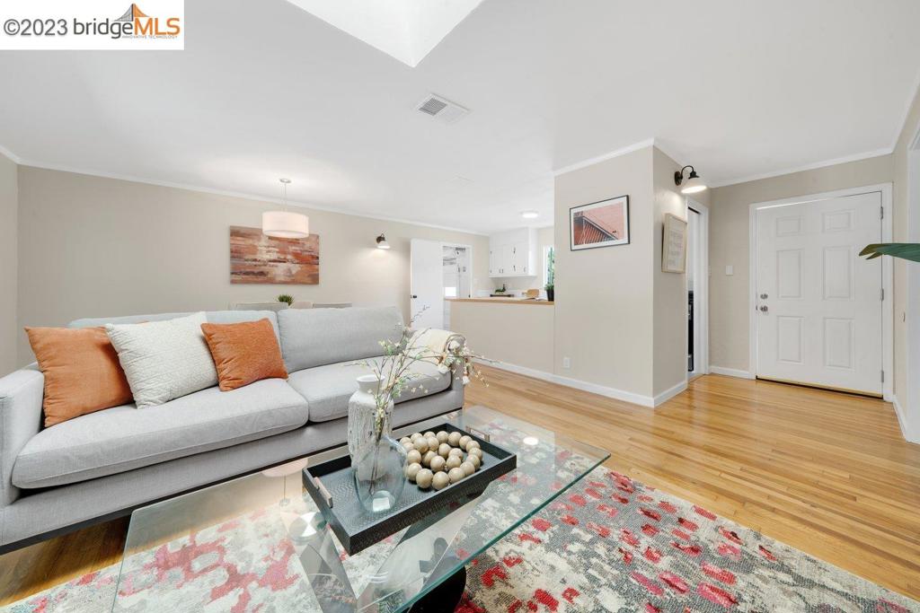 MAY VALLEY - Residential