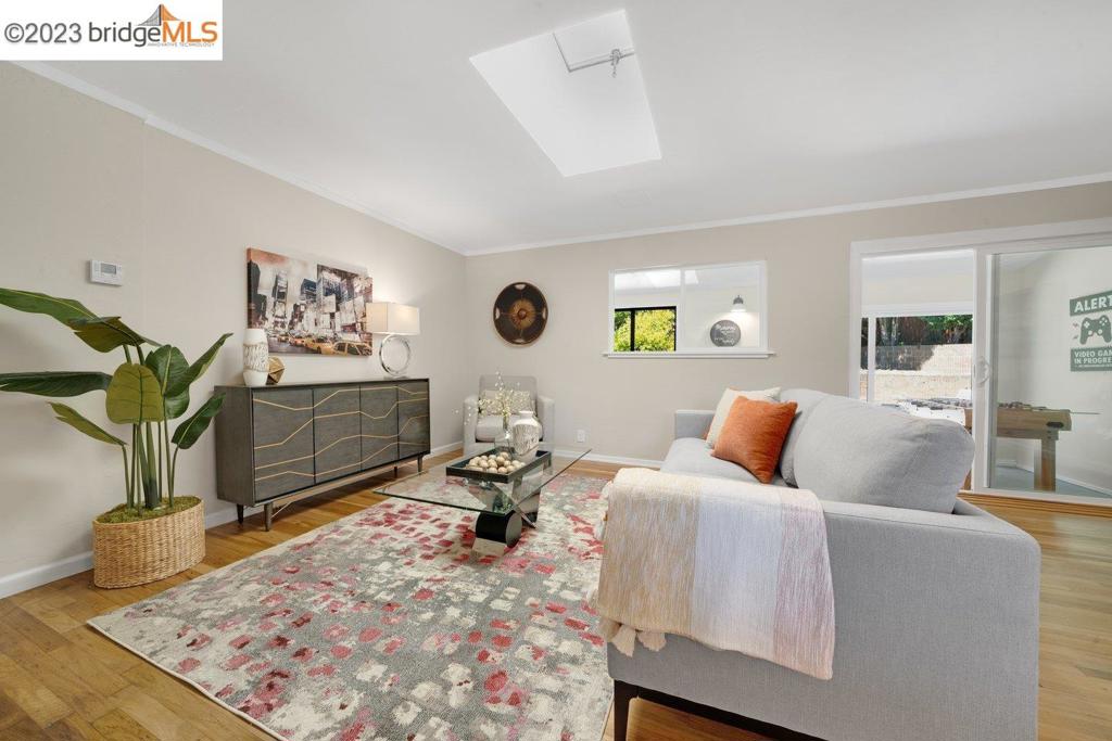 MAY VALLEY - Residential