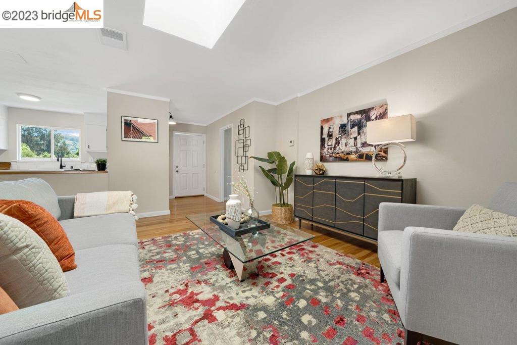 MAY VALLEY - Residential