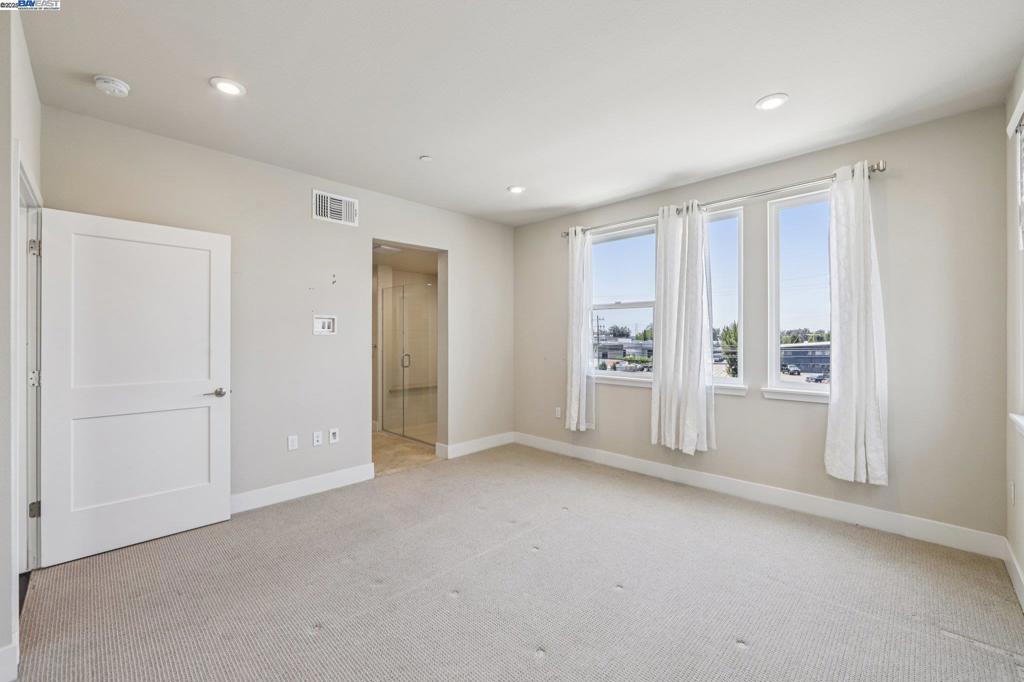 FREMONT - Residential