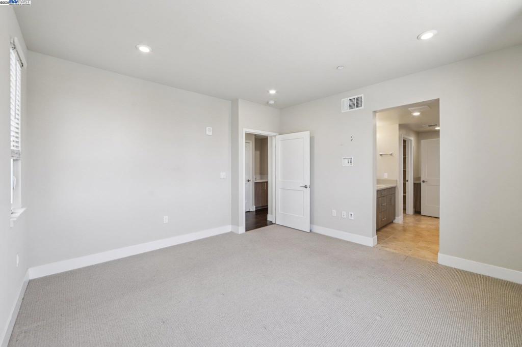 FREMONT - Residential