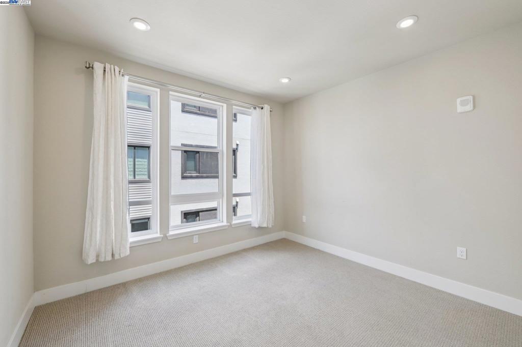 FREMONT - Residential