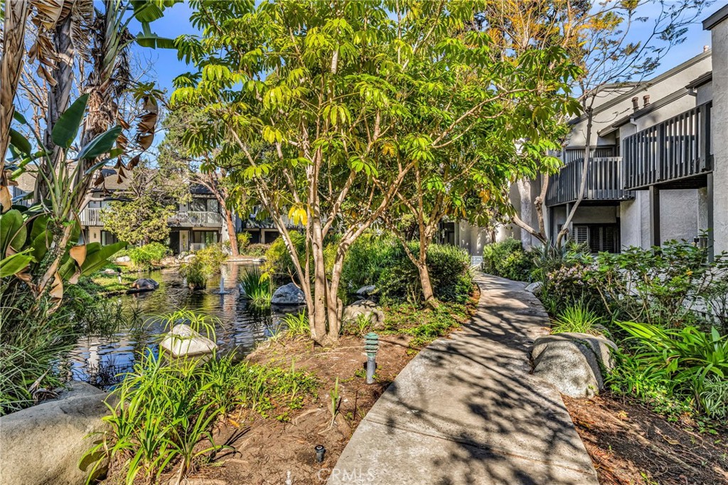 2538 W Macarthur, Unit E