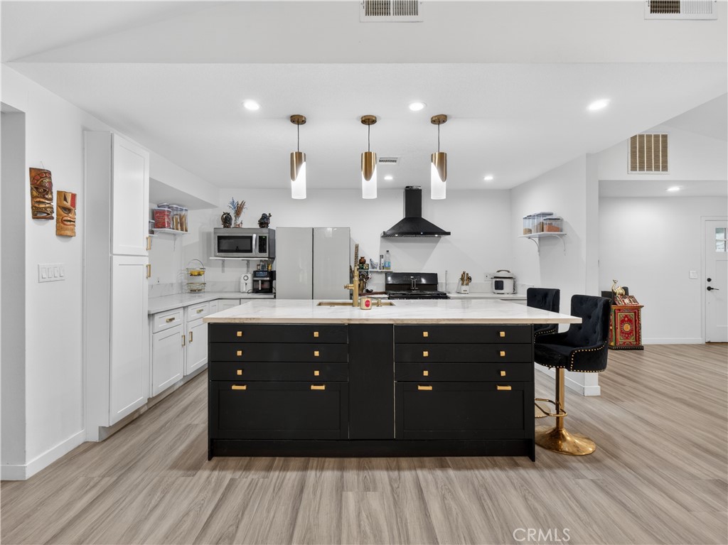 22825 Fir Court