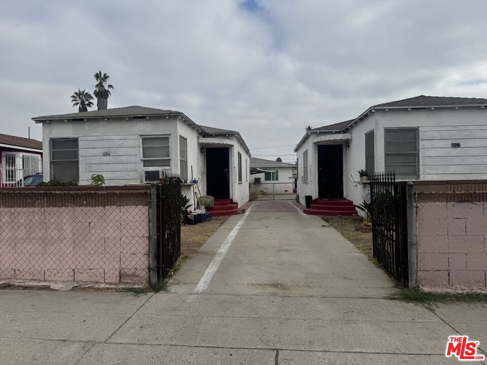 Discover this excellent value-add opportunity in the heart of Los Angeles. Situated on a large LCR320U-zoned Lot. This triplex have tons of upside potential, this property is ideal for owner-occupants or investors. The long driveway offers parking for up to multiple vehicles, and the expansive 9,228 sq. ft. lot provides room to expand or reconfigure. Located just minutes from DTLA, major freeways, and public transit, this property is centrally positioned near shops, schools, and key job hubs. This is a rare chance to secure a multi-unit income property with room to grow.