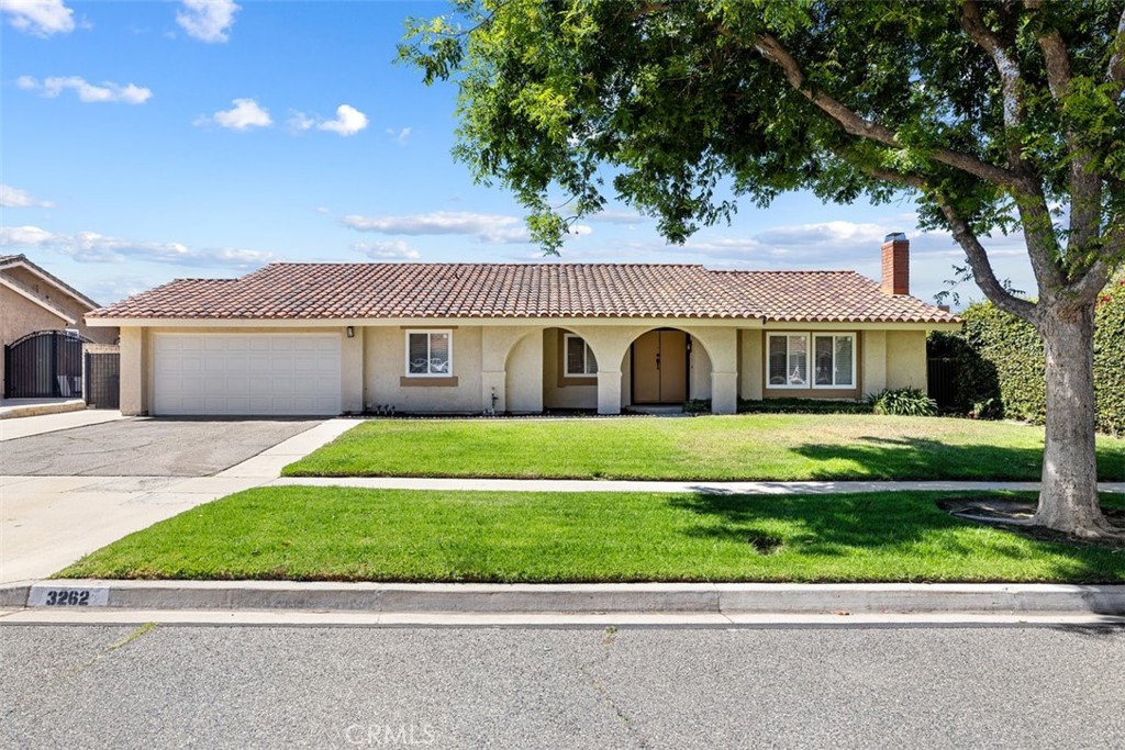 This Fountainwood home has almost everything you have dreamed of! All New Wood-Like flooring throughtout the house. This pristine 4 bedroom,2 bath home in Central Simi Valley is Perfect! A plus is almost 2100SQFT with almost 8000SQFT of flat land. Newly updated kitchen with Quartz countertops. Brand new Stainless Steel Appliances, Commercial Stainless Steel Sink, Faucets, and much more..... Two bathrooms are upgraded wih New Quartz, new Toliets,Shower Door, bathroom Cabinets. Formal Living and dining with new light fixtures. All windows have been replaced with double-pane high-efficiency hardware. All interior walls have a fresh coat of paint. A separate laundry room with a new sink next to the garage has more storage space.
Spacious Quartz kitchen with white cabinets gives you natural lighting in the kitchen. A separate dining area next to the kitchen overlooking the private yard is serene. The attached two-car garage has direct access to the home. All the bedrooms are a good size for your family-updated Spanish tile roof.
Enclosed patio, Space for firepit. RV access is possible. Many possibilities for backyard-Fruit trees,Swim Spa, Sport Court, use your imagination to make it your own. There is a side yard perfect for pets or vegetable gardens. North of 118FWY. Walkable to Lemon Park, Senior Center, Library,Post Office,YMCA and many more. Near Simi Hospital. Wonderfual single -story home in a sought-after neighborhood of Central Simi Valley. Must see!!!