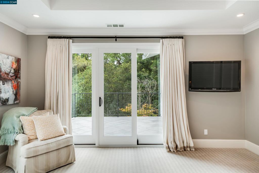 ORINDA C.C. - Residential