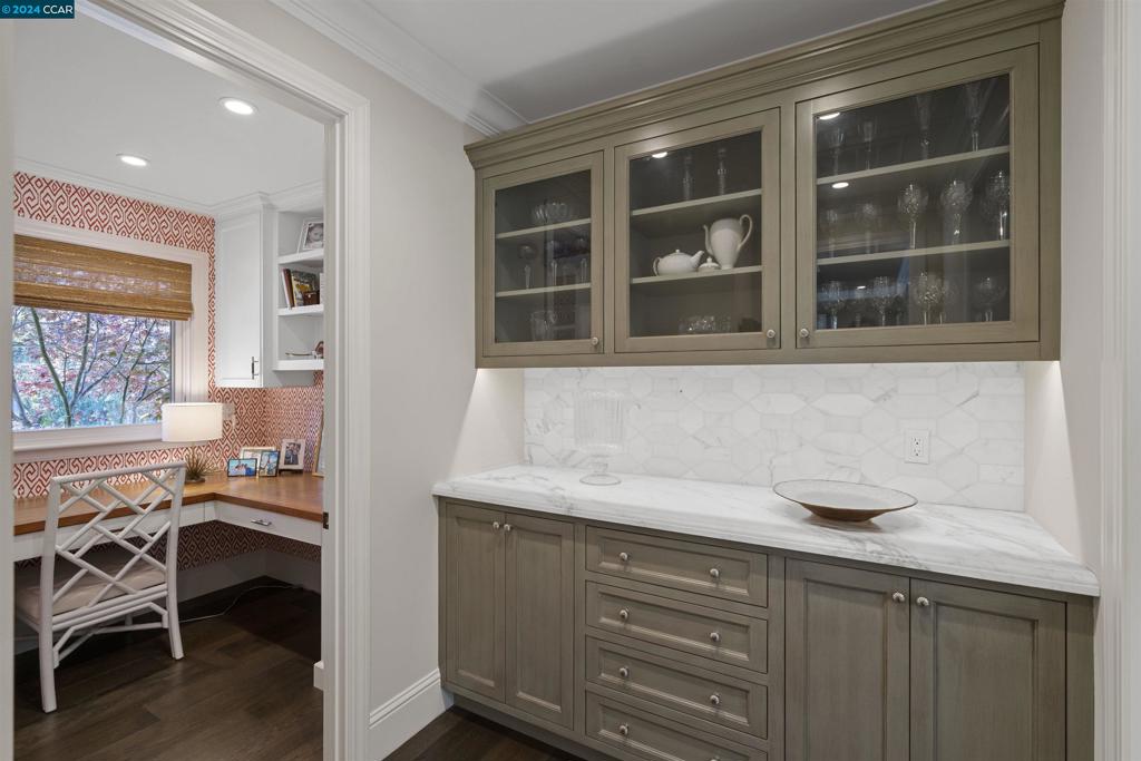 ORINDA C.C. - Residential