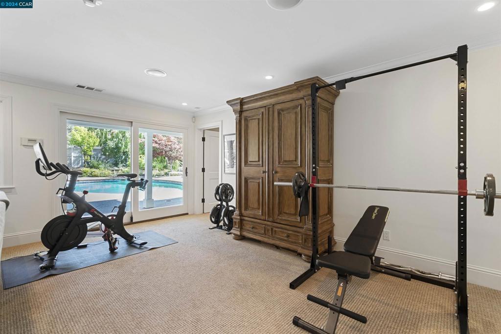 ORINDA C.C. - Residential