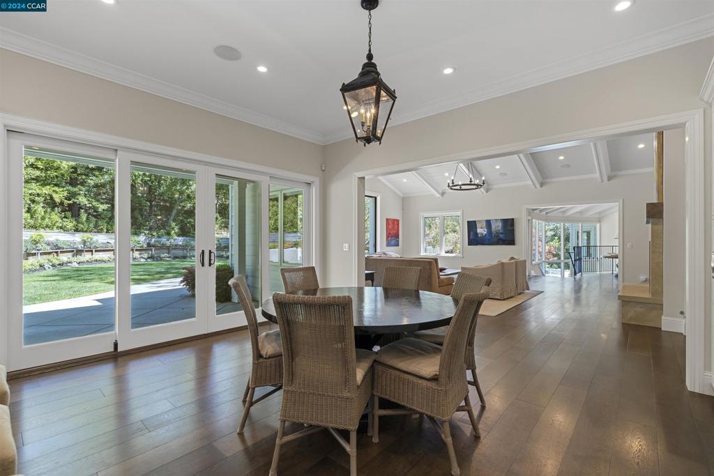 ORINDA C.C. - Residential