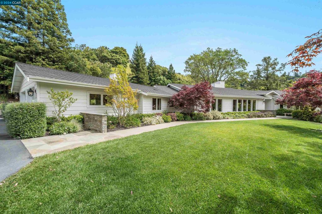 ORINDA C.C. - Residential