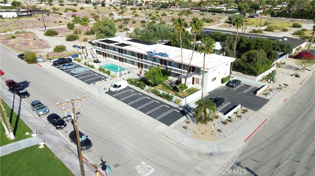 2303 N Indian Canyon Dr