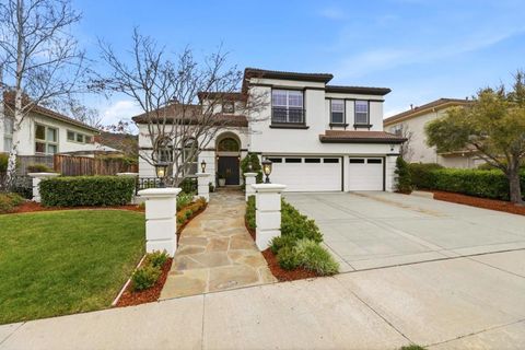 Photo of 1134 Falcon Ridge Court, San Jose, CA 95120 (MLS # ML82035802)