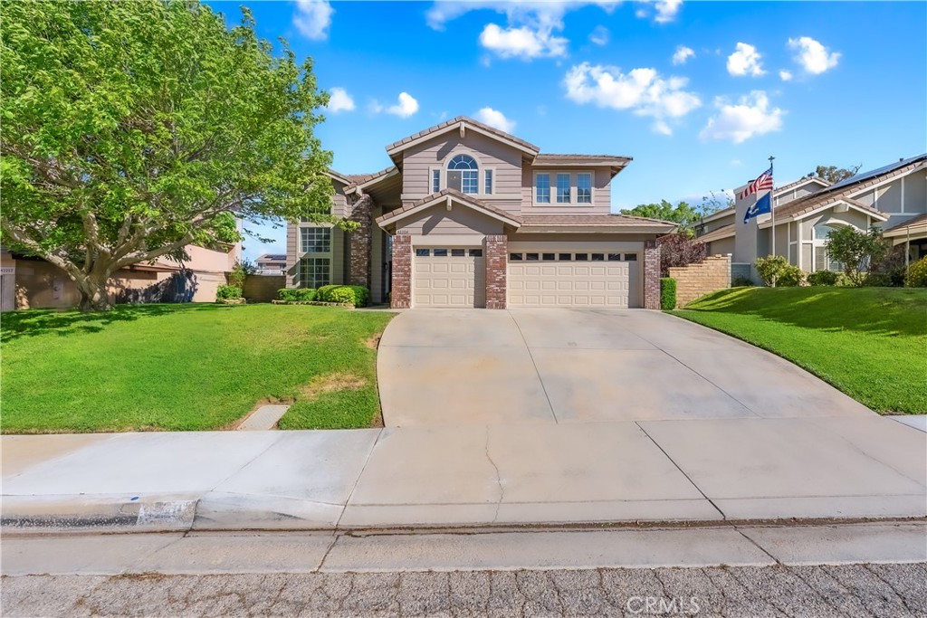 42204 Round Hill
