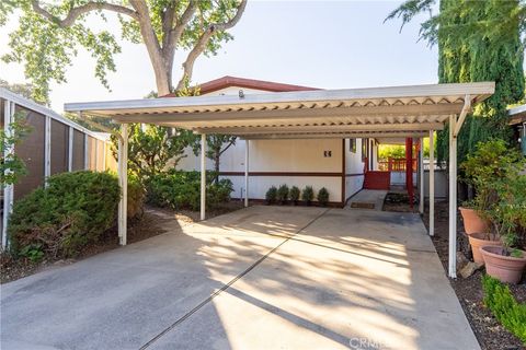 Photo of 32 Via Santa Barbara, Paso Robles, CA 93446 (MLS # NS26119552)