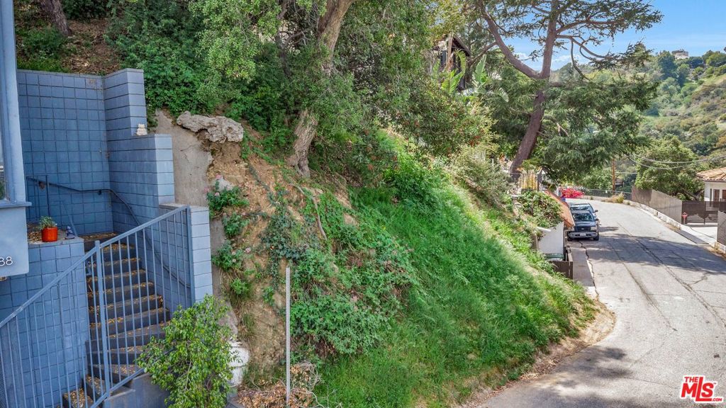 7192 Woodrow Wilson Drive