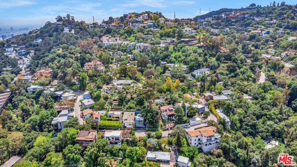 7192 Woodrow Wilson Drive