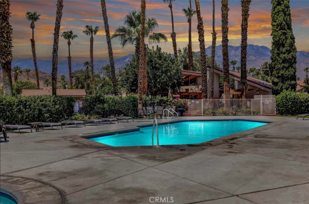 Mountain Shadows (PS) (33468) - Residential Lease