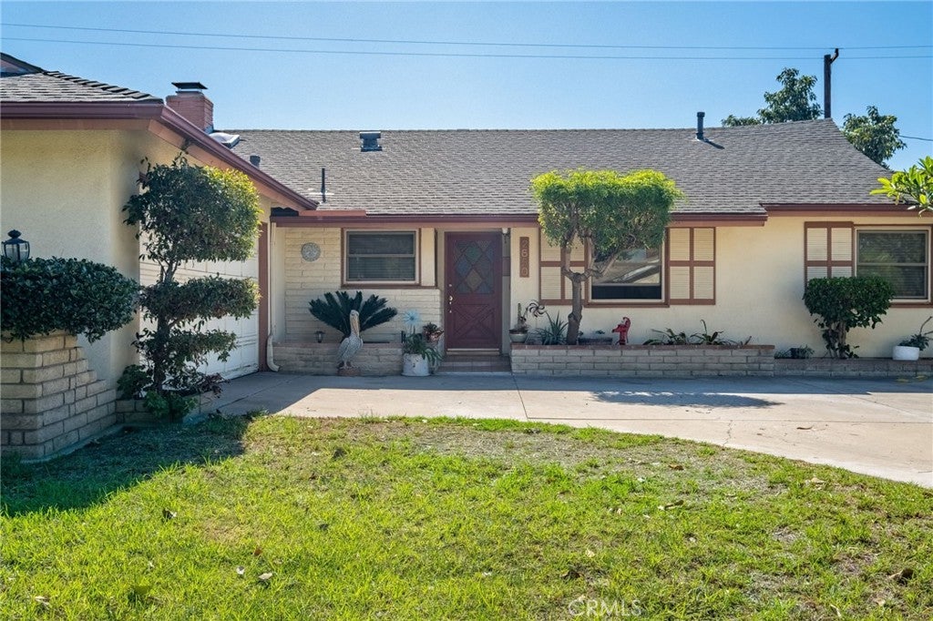 2650 E Sycamore