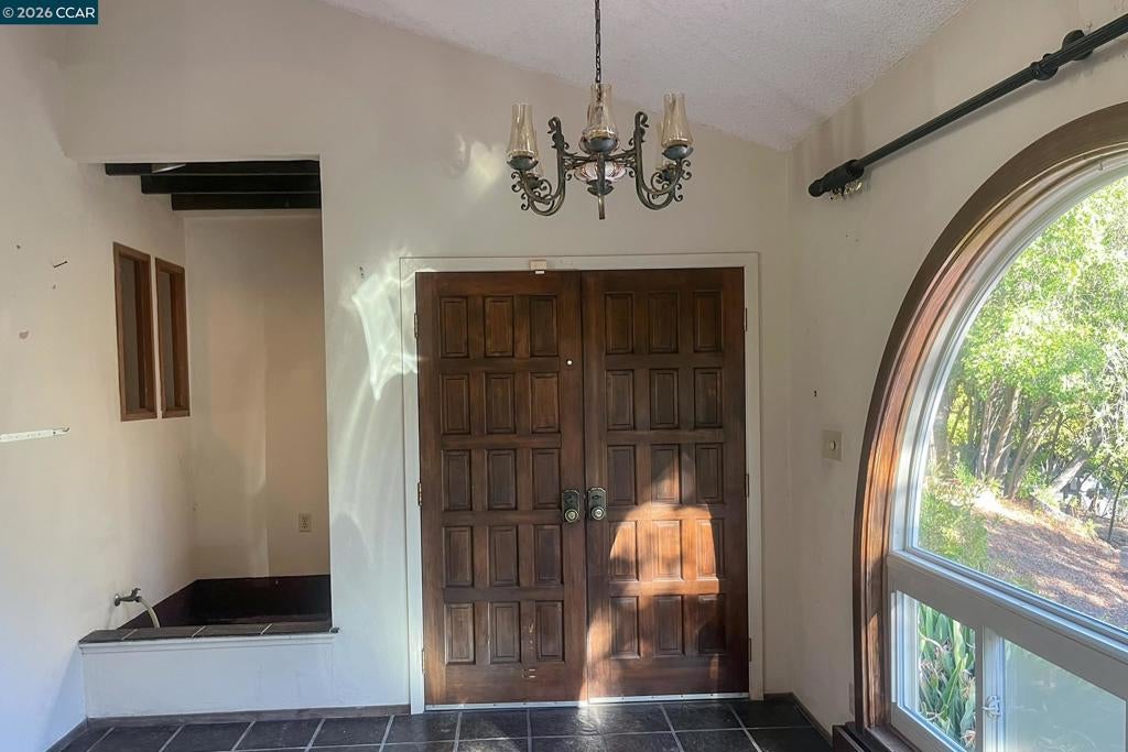 337 Livorna Heights Rd