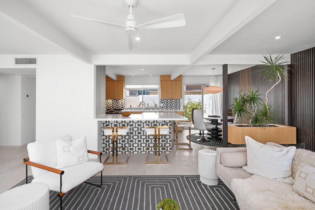 1740 N Via Miraleste