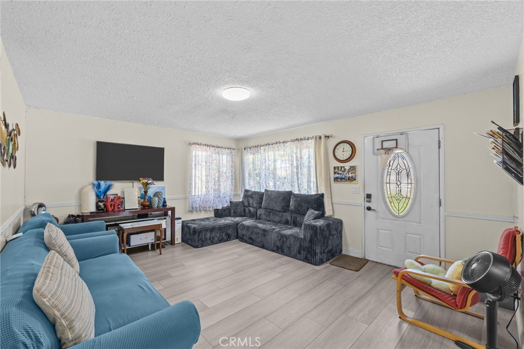 11918 Cedarvale Street