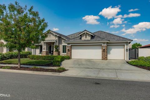 Photo of 11612 Shady Valley Place, Bakersfield, CA 93311 (MLS # V1-35588)