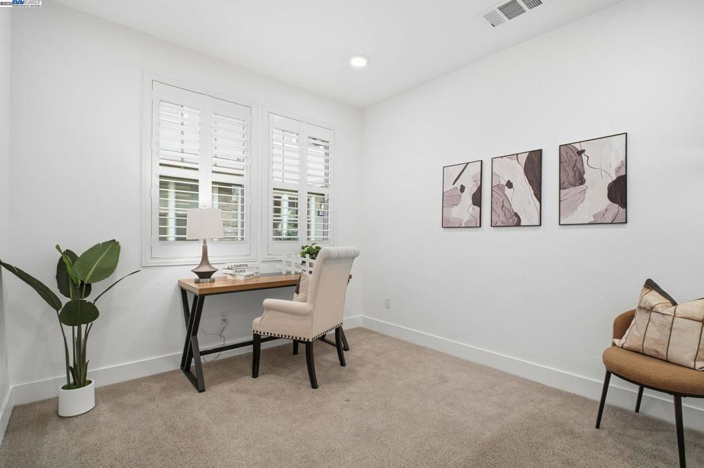 MISSION BLVD - Residential