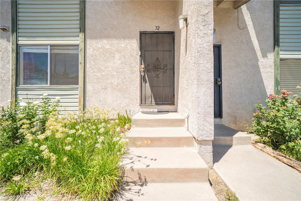2255 Cahuilla Street 32