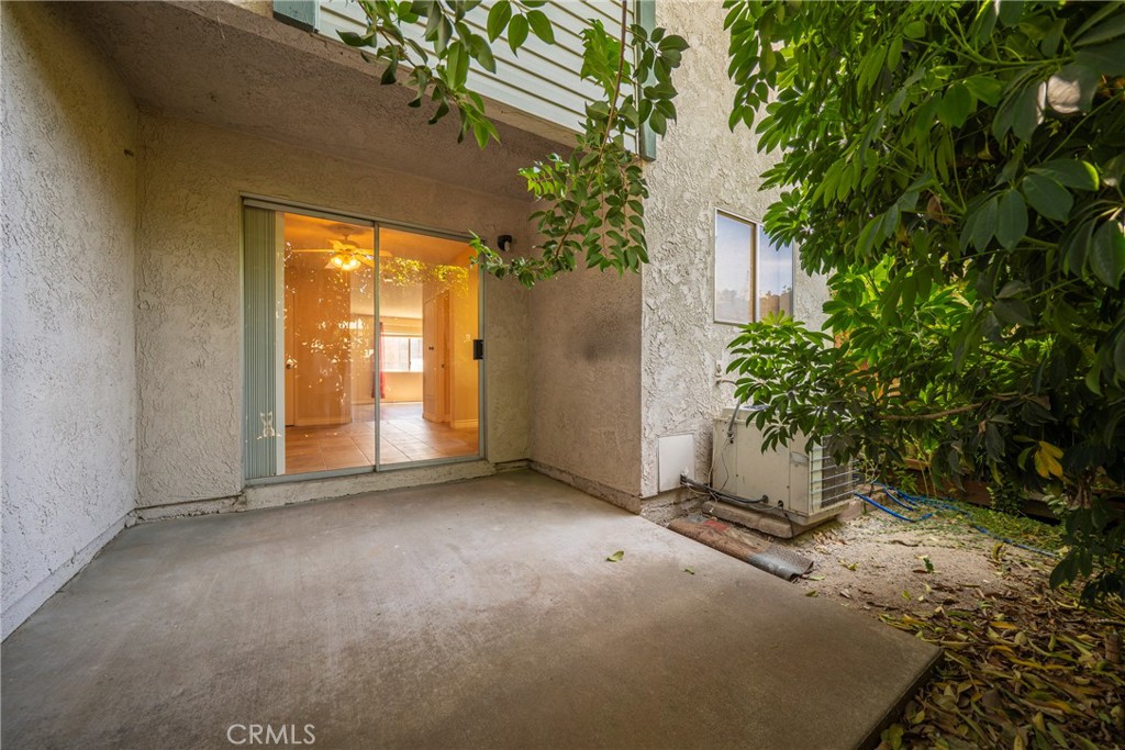 2255 Cahuilla Street 32