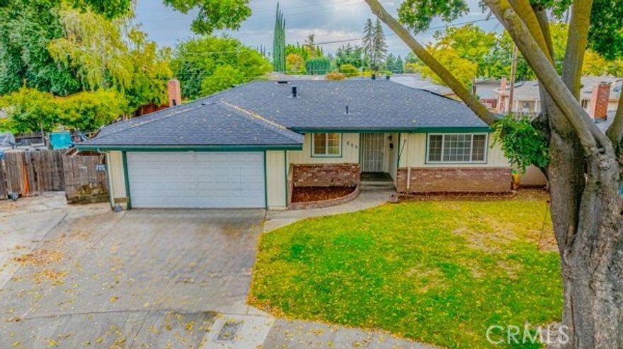 NEW ROOF, NEW and OWNED SOLAR with Battery back up!! This home is situated in an established North Merced neighborhood on a lovely cul-de-sac. IF you are looking for space, this is it! The back yard is large enough for almost anything. The bathrooms have been updated and offer a clean and contemporary feel. The floor plan offers two separate living areas and a functional kitchen with space for dining or to add more counter/storage space. This floor plan has a ton of options to make it how you want it. The home also has a beautiful back patio cover and a NEW 200 amp electric panel. This is the best value in North Merced.