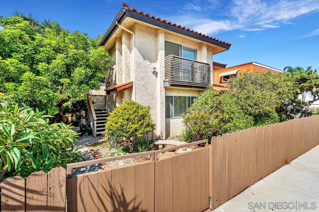 190 Evergreen Ave