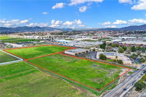 0 M/L in POR LOT 20 MB 008/050 Midway Ranch Tr Hemet CA 92543
