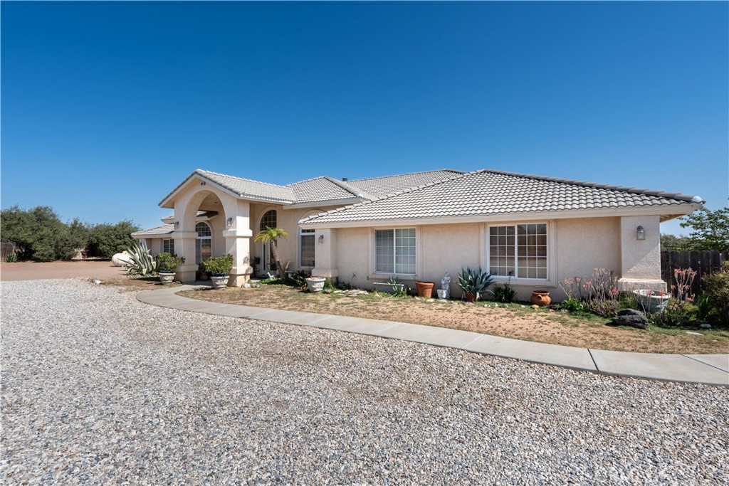 9098 Rattlesnake Road