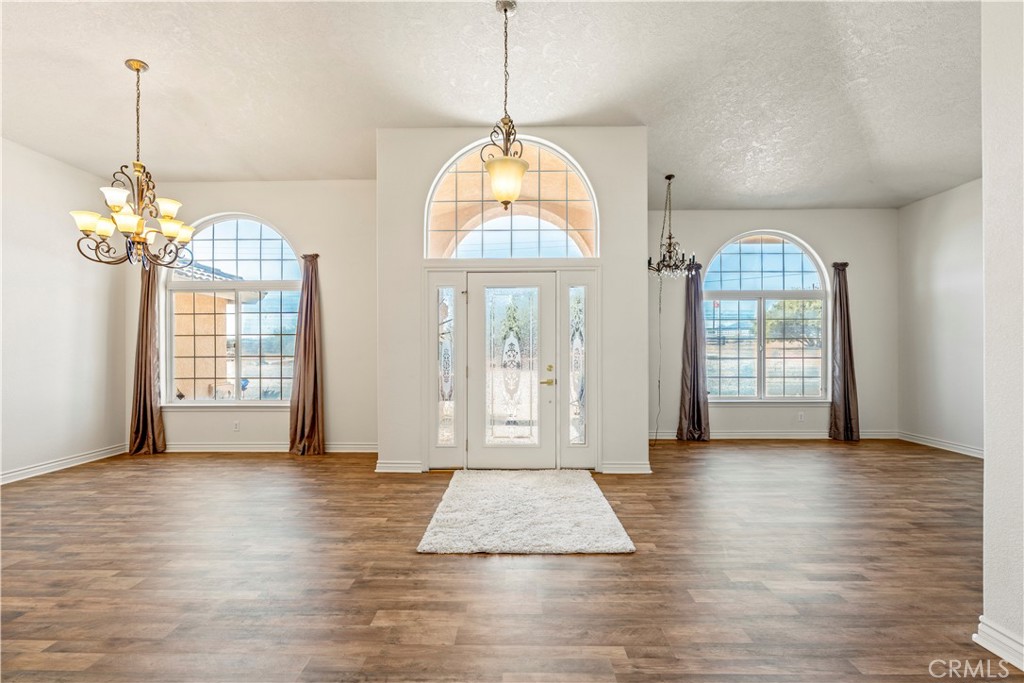 9098 Rattlesnake Road