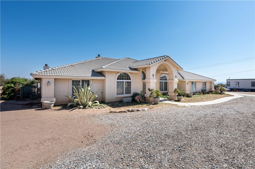 9098 Rattlesnake Road