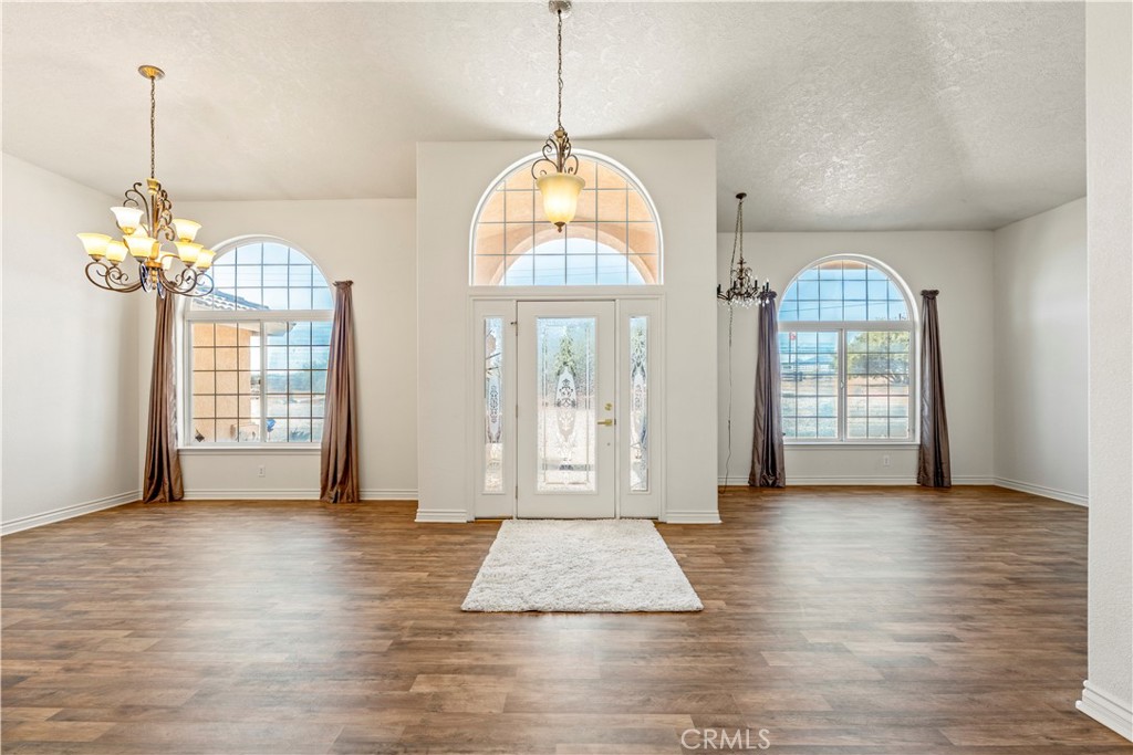9098 Rattlesnake Road