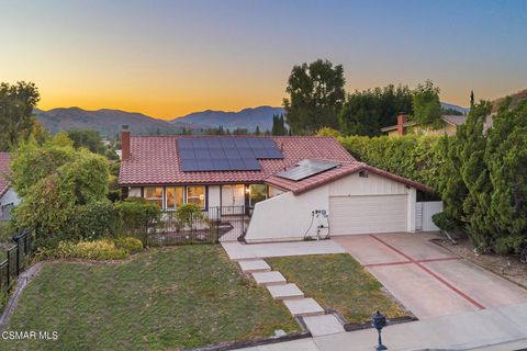 Photo of 28909 Hollowbrook Avenue, Agoura Hills, CA 91301 (MLS # 224003606)