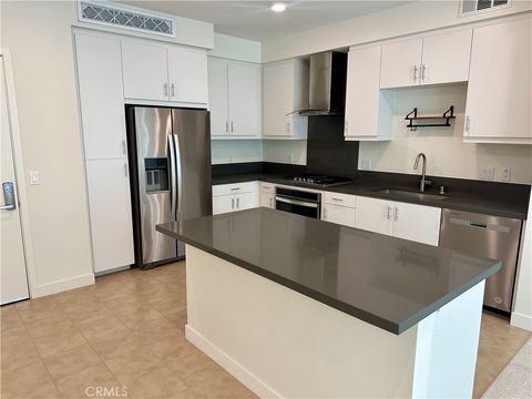1326 Nolita Irvine CA 92612
