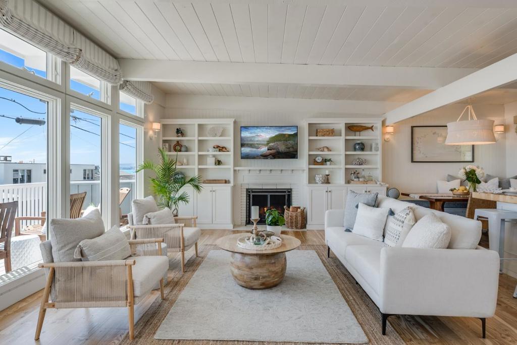 621 Beach Drive