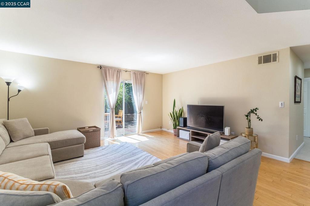 WESTAIRE MANOR - Residential