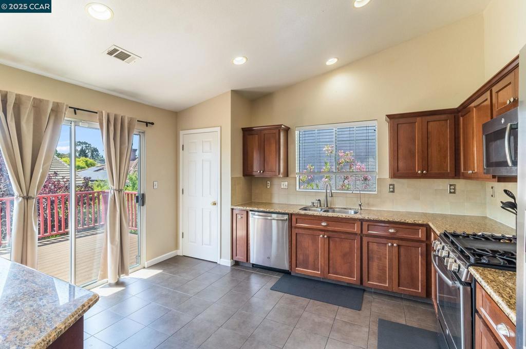 WESTAIRE MANOR - Residential