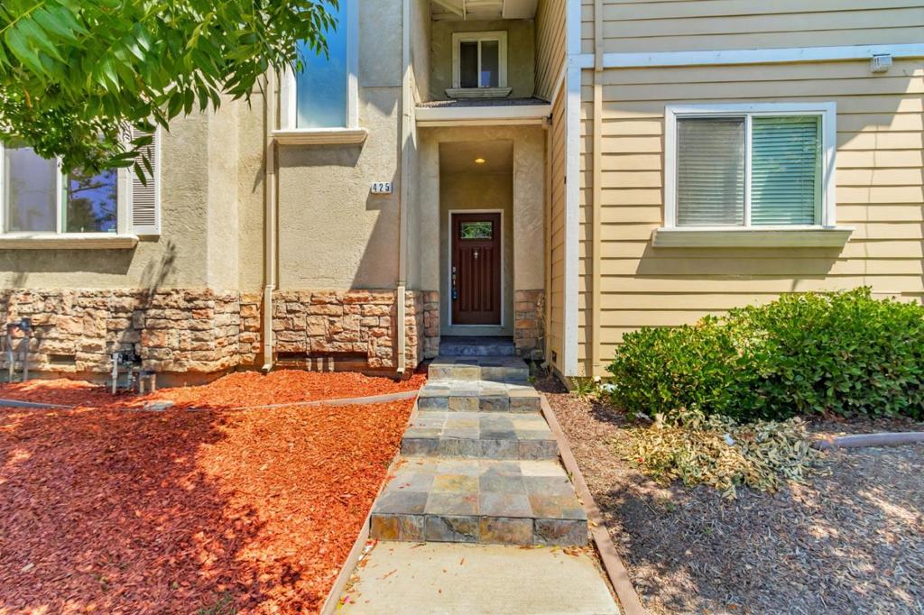 Single family under 1 M! Charming 3BR/2.5BA End-Unit SFR | Corner Lot | No HOA | Built 2004 Well-maintained and move-in ready attached single-family home located on a desirable corner lot in South San Jose. Built in 2004, this 3-bedroom, 2.5-bath home offers a bright, open floor plan with 9 ft ceilings and abundant natural light. Interior features include new flooring throughout, fresh interior paint, updated Bathrooms and brand-new stainless steel appliances including a gas stove. Living area includes a gas-burning fireplace, recessed lighting, and double-pane windows. Two upstairs bedrooms are equipped with upgraded dual-layer windows for added soundproofing. The spacious primary suite offers a walk-in closet. Enjoy a private enclosed backyard patioperfect for outdoor dining or relaxing. Detached 2-car side-by-side garage provides additional storage space. Convenient location close to schools, parks, Costco, Target, Eastridge Mall, restaurants, and major freeways. Walking distance to Seven Trees Community Center & Library. No HOA. Motivated Seller.