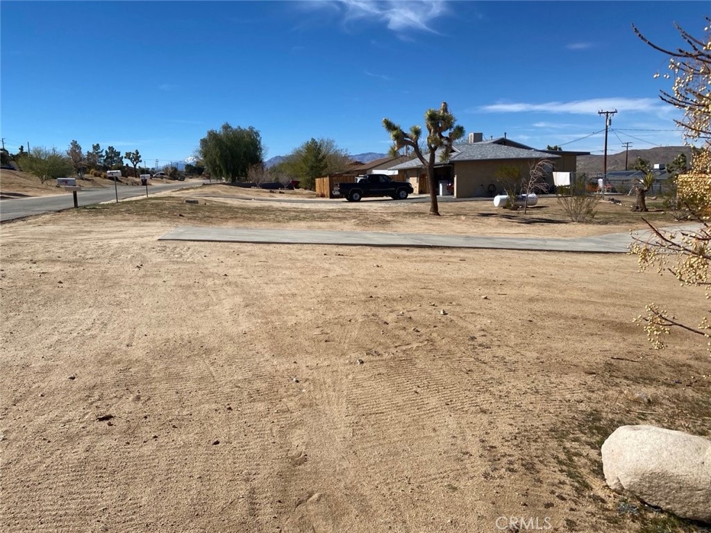 60450 Alta Mesa Drive